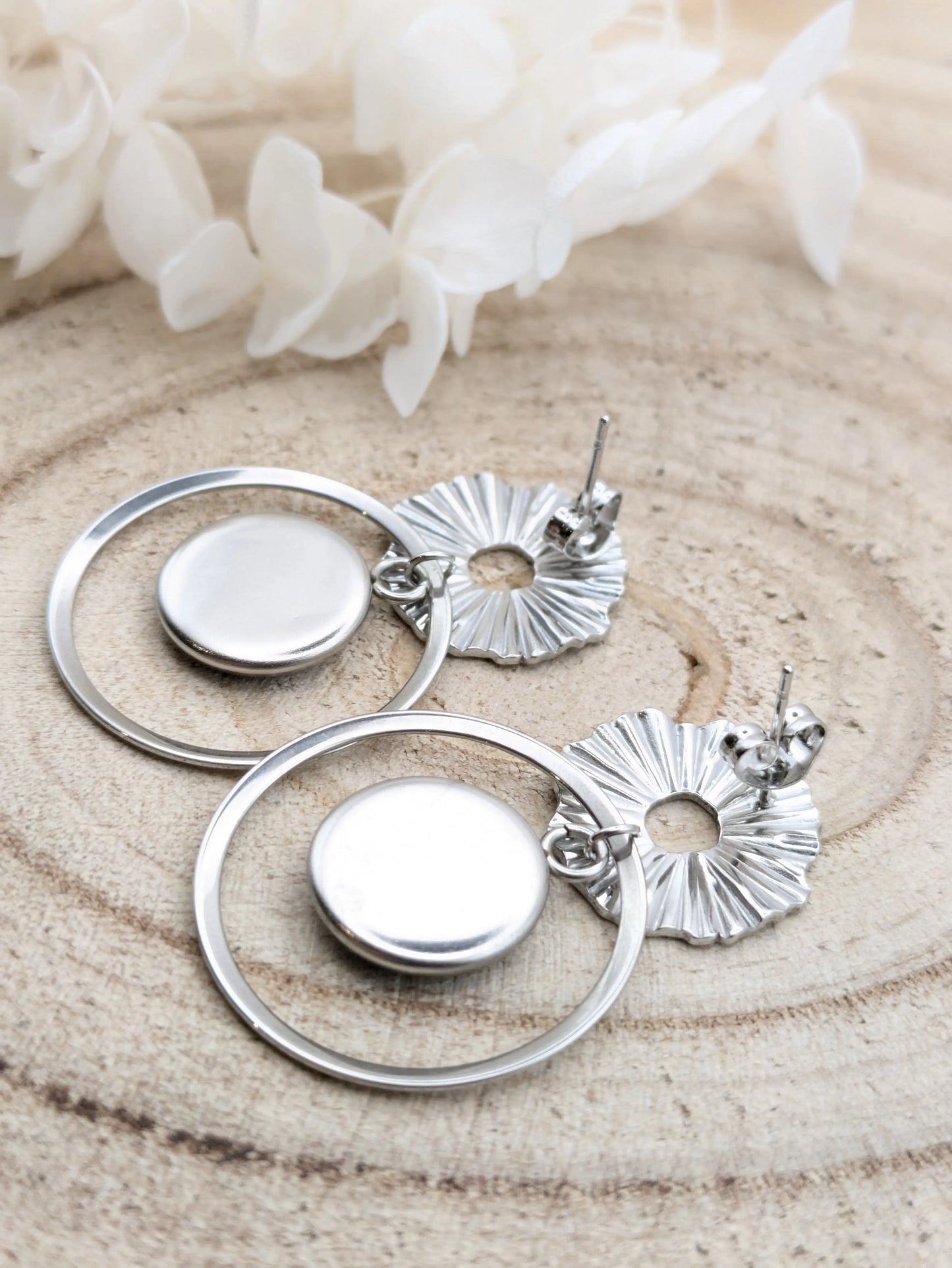 Boucles d'oreilles bleu et blanche en pâte polymère " Marinière" Les Créas d'Angel