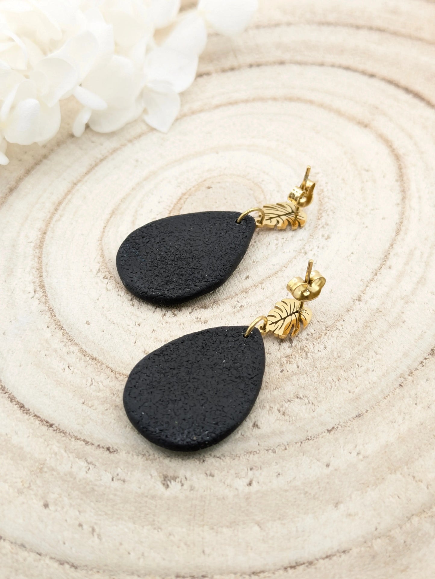 Boucles d'oreilles vertes et fleuries