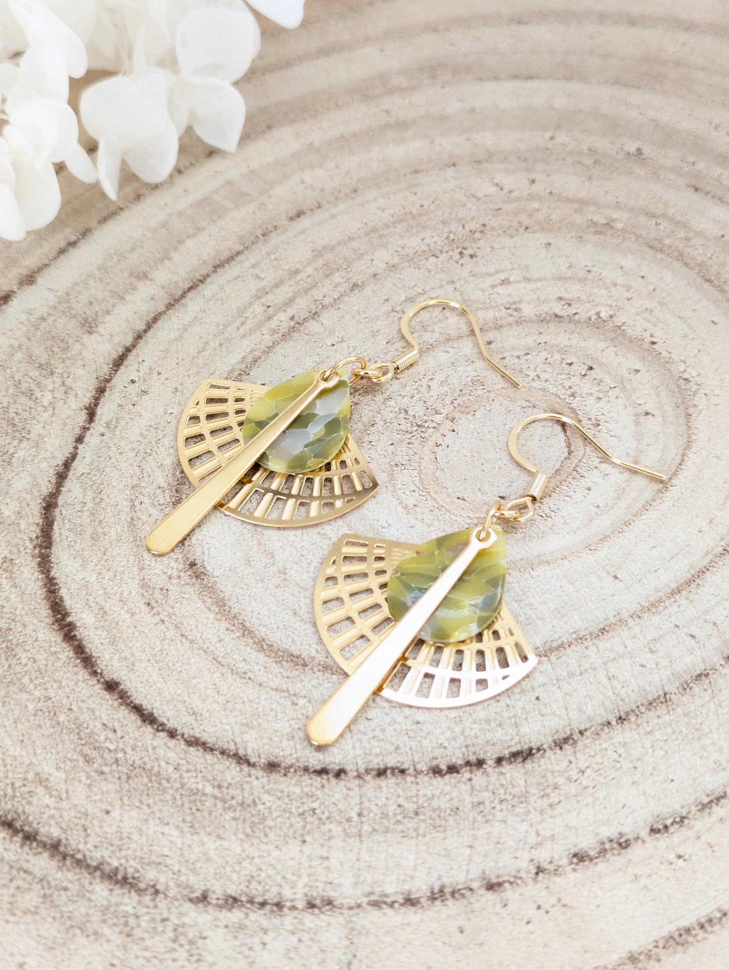 Boucles d'oreilles dorées imitation "Marbre vert"