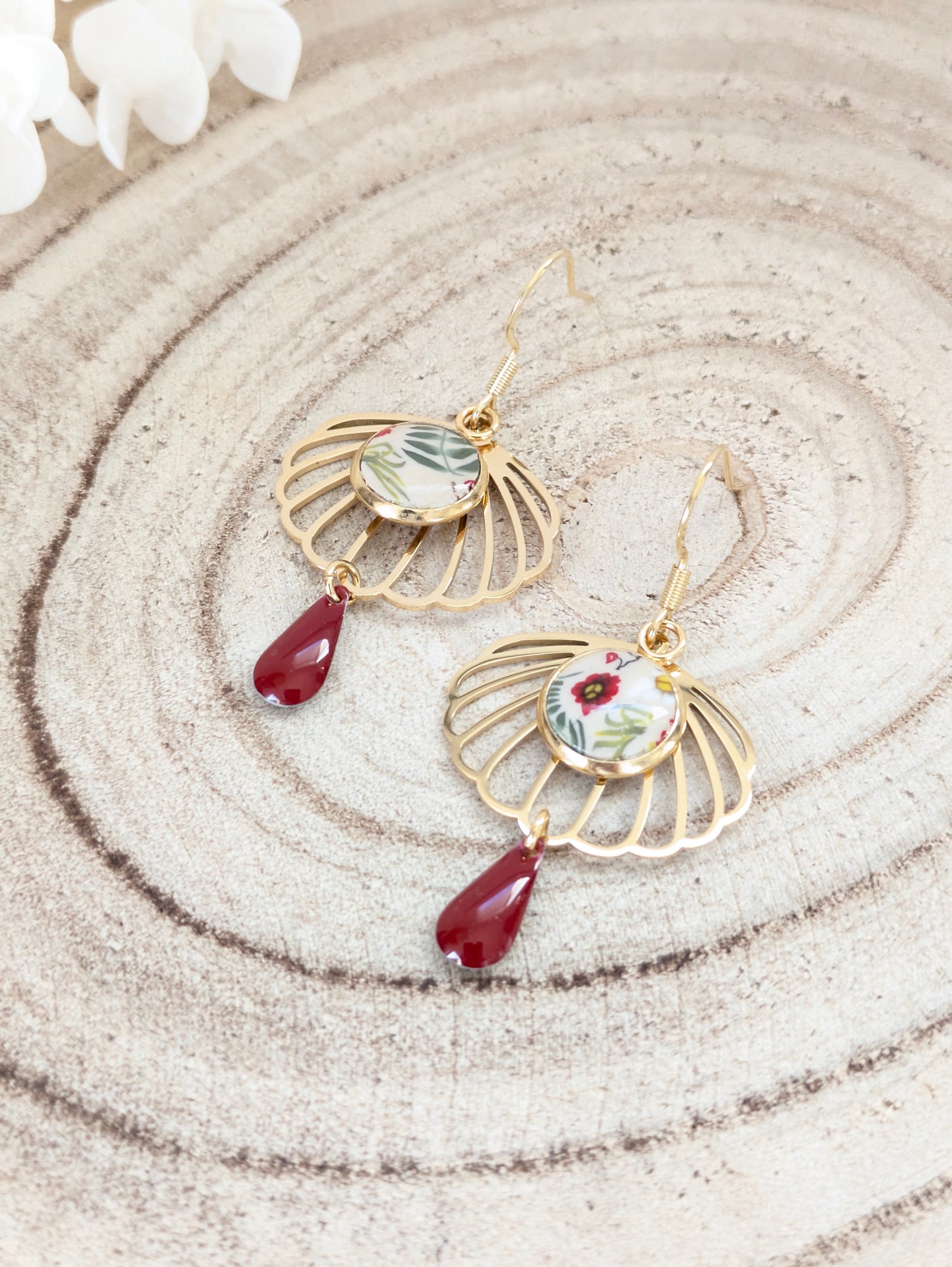 Boucles d'oreilles fleuries " Baies givrées"