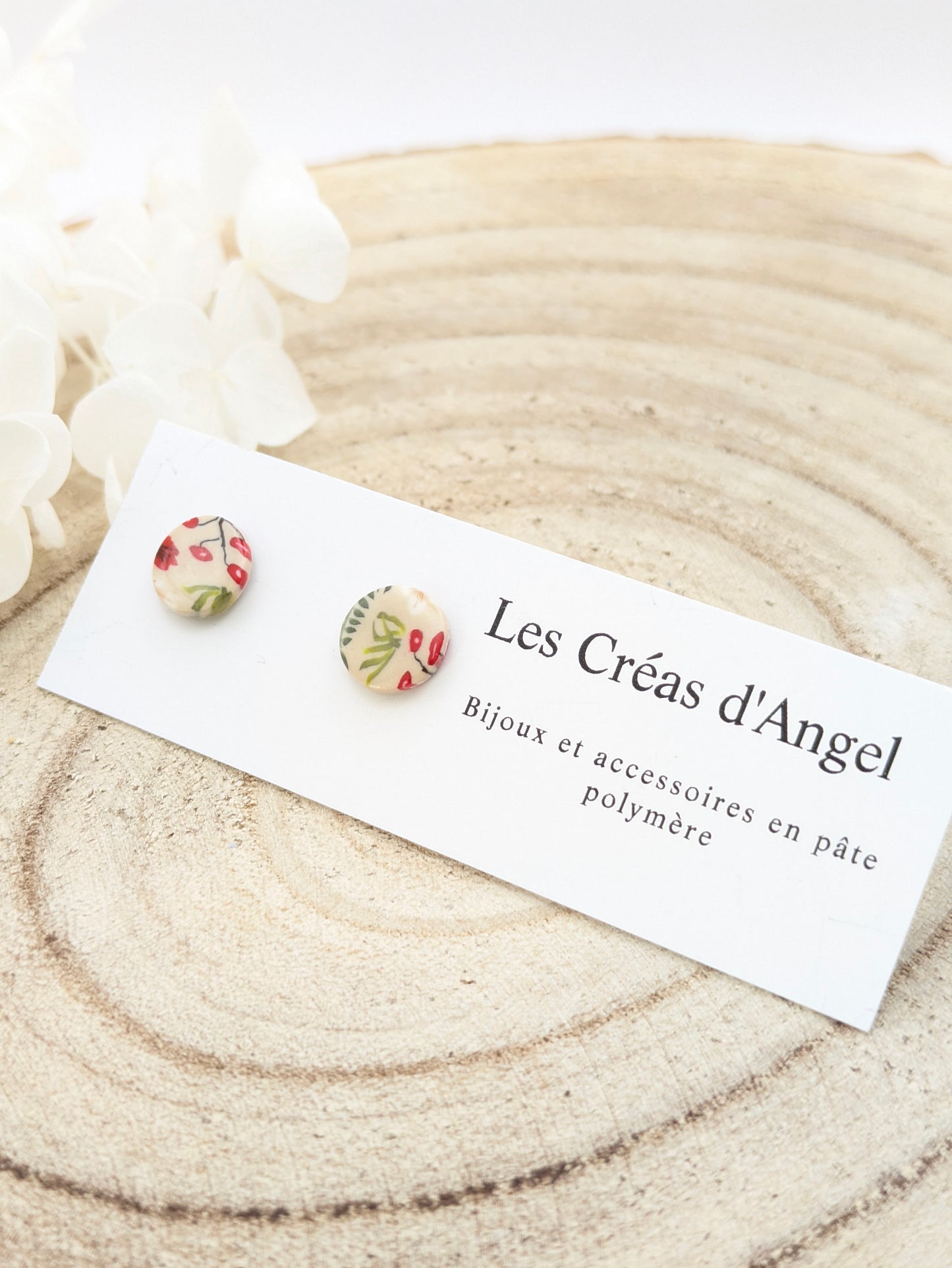 Boucles d'oreilles puces "Baies givrées"