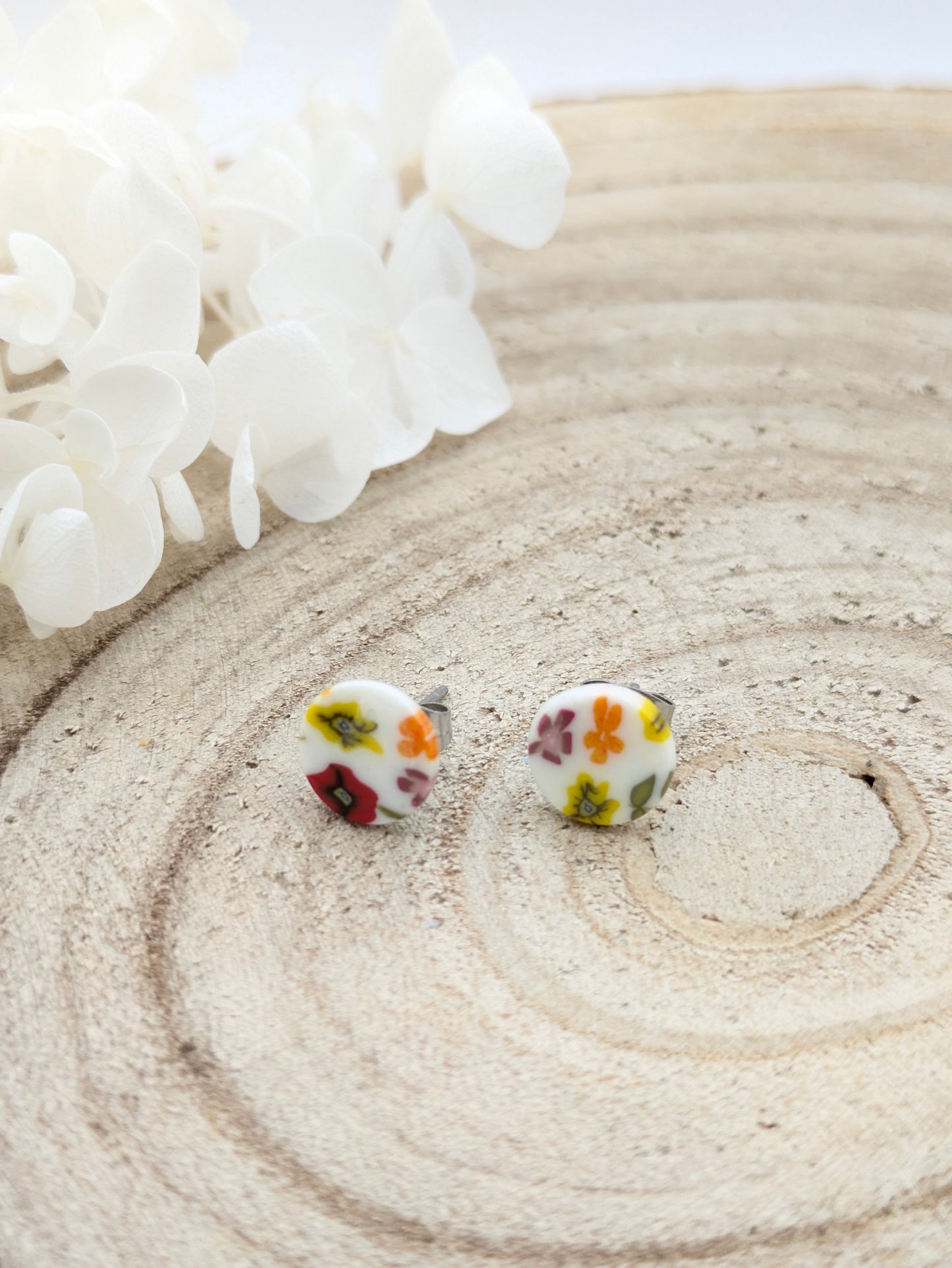 Boucles d'oreilles puces fleuries