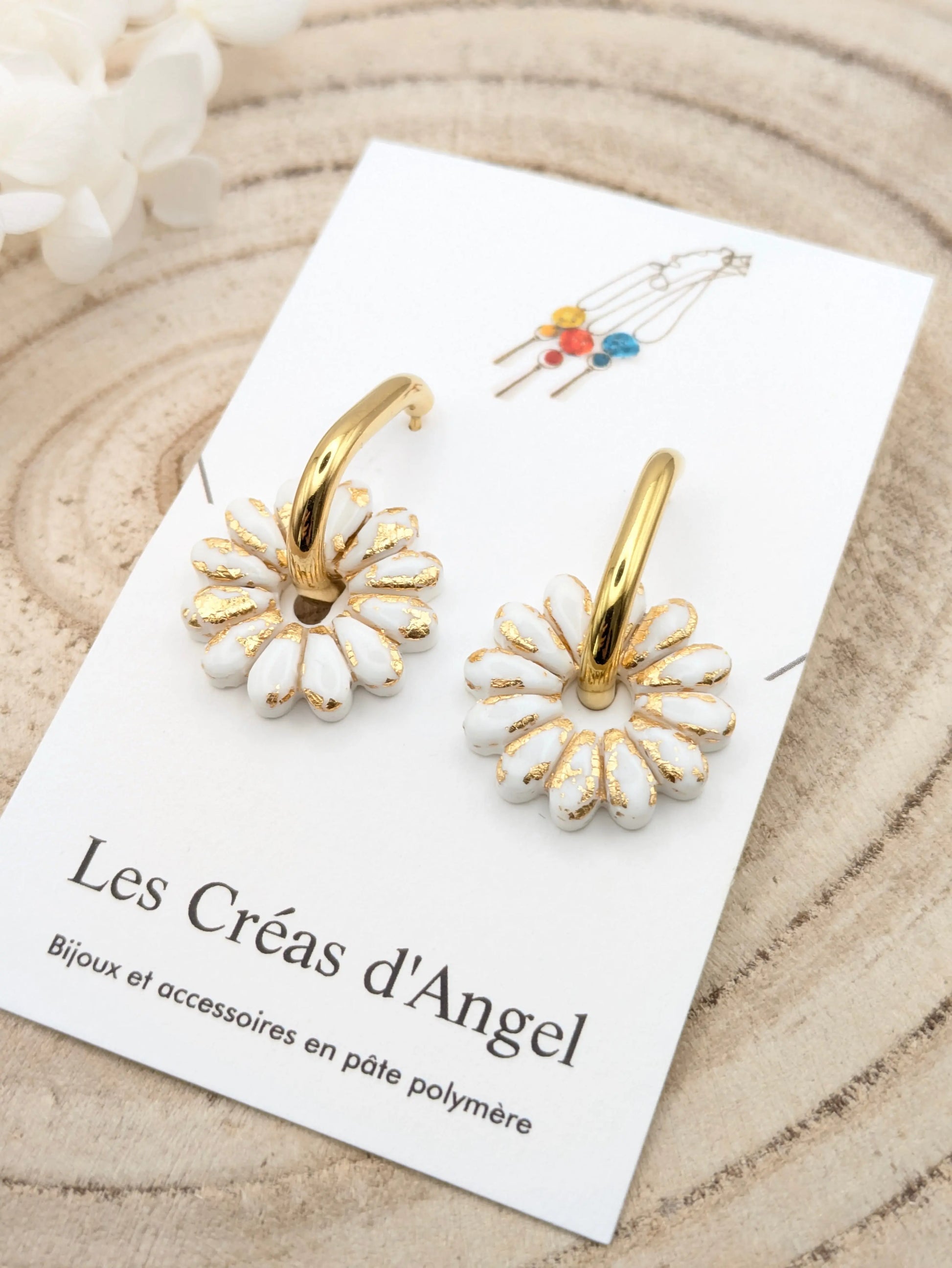 Boucles-d_oreilles-marguerite-blanche-et-or-Les-Creas-d_Angel-189425893