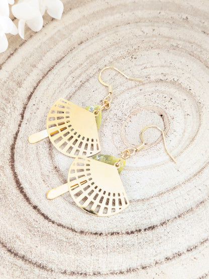 Boucles d'oreilles dorées imitation "Marbre vert"