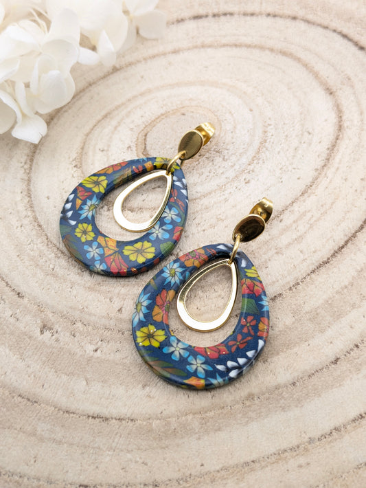 Boucles d'oreilles fleuries en pâte polymère