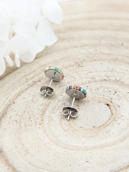 Boucles d'oreilles puces multicolore rayé