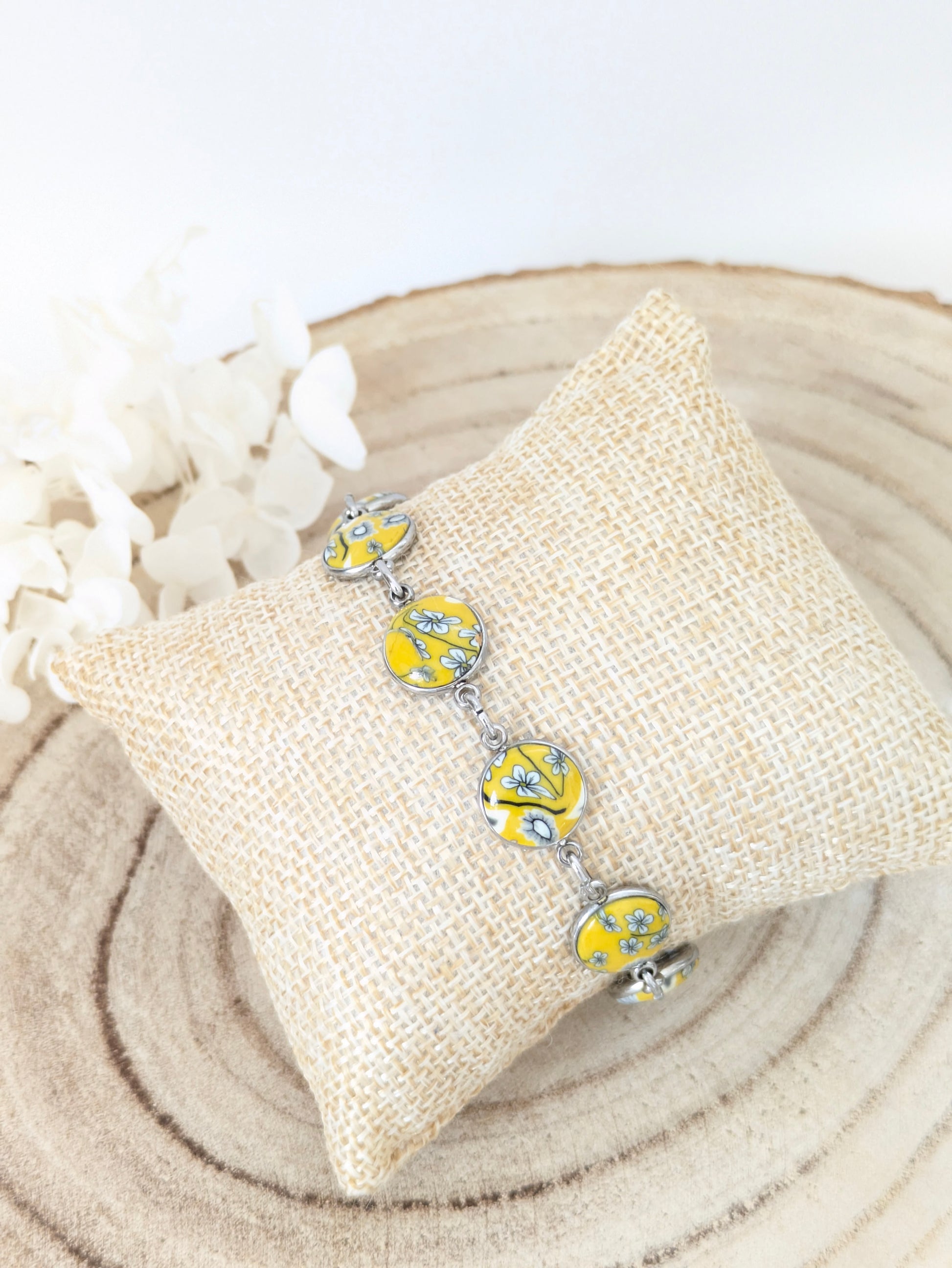 Bracelet fleuri jaune "Pâquerette"