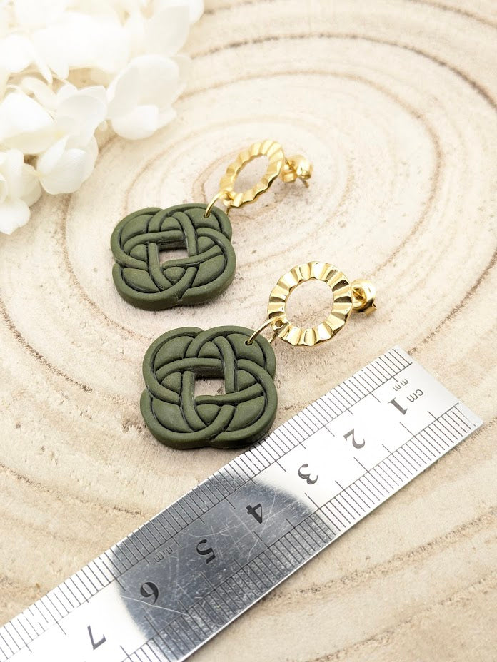 Boucles d'oreilles Saint Patrick en pâte polymère verte faites main
