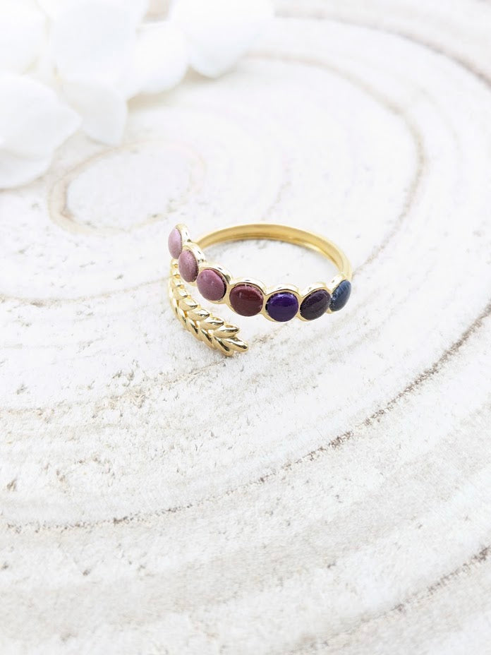 Bague feuillage multicolore rose et violet en pâte polymère - détail cabochons