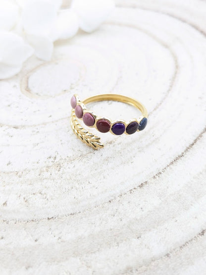 Bague feuillage multicolore rose et violet en pâte polymère - détail cabochons